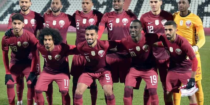 Nước Qatar và bài học "Tiền không mua được đẳng cấp" 7 Bóng đá được đầu tư mạnh mẽ